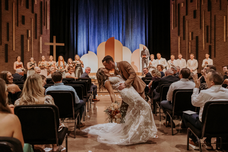 #ADOREREALBRIDE | TAYLOR &amp; ANDREW. Desktop Image